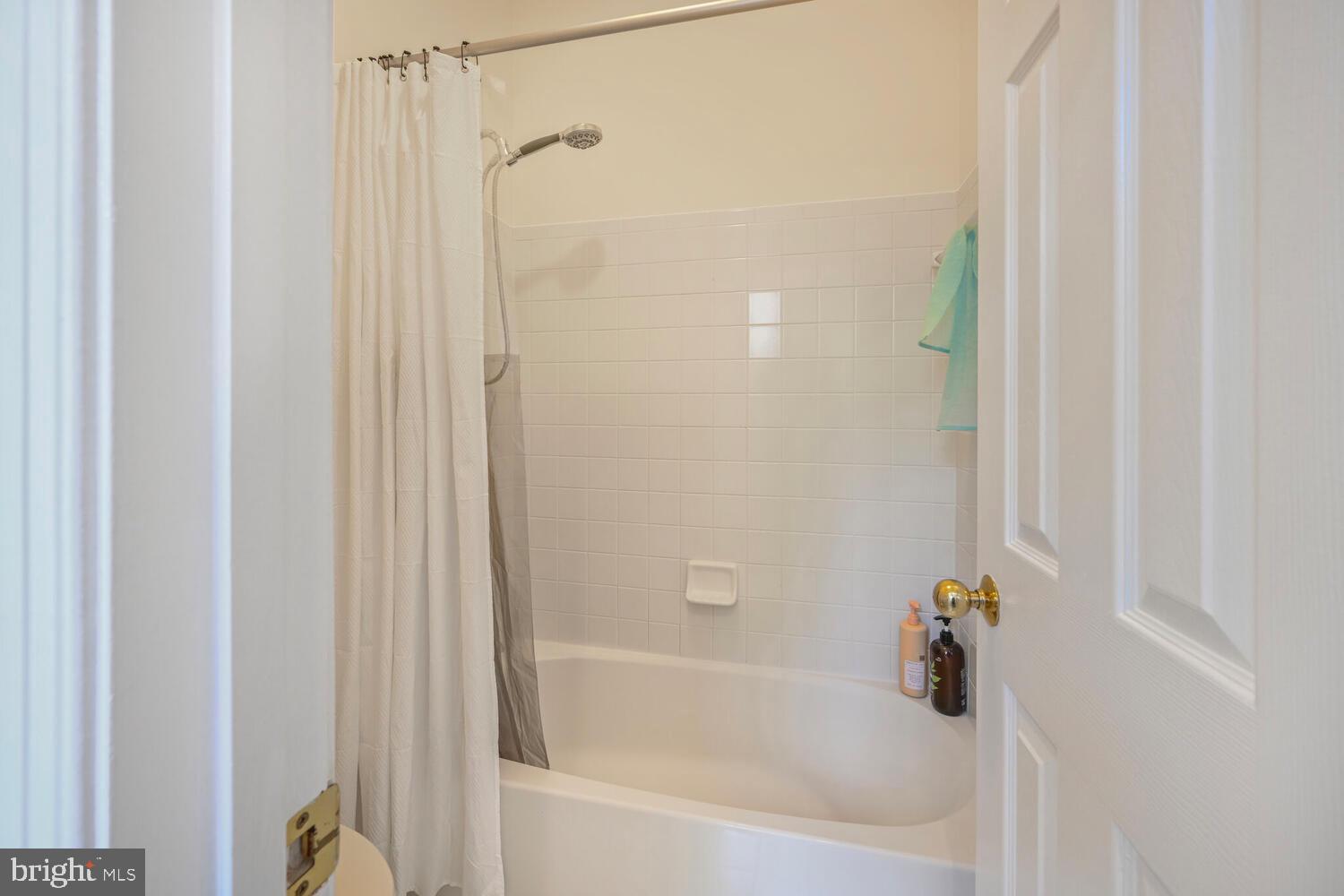 LOCUST RIDGE - Residential