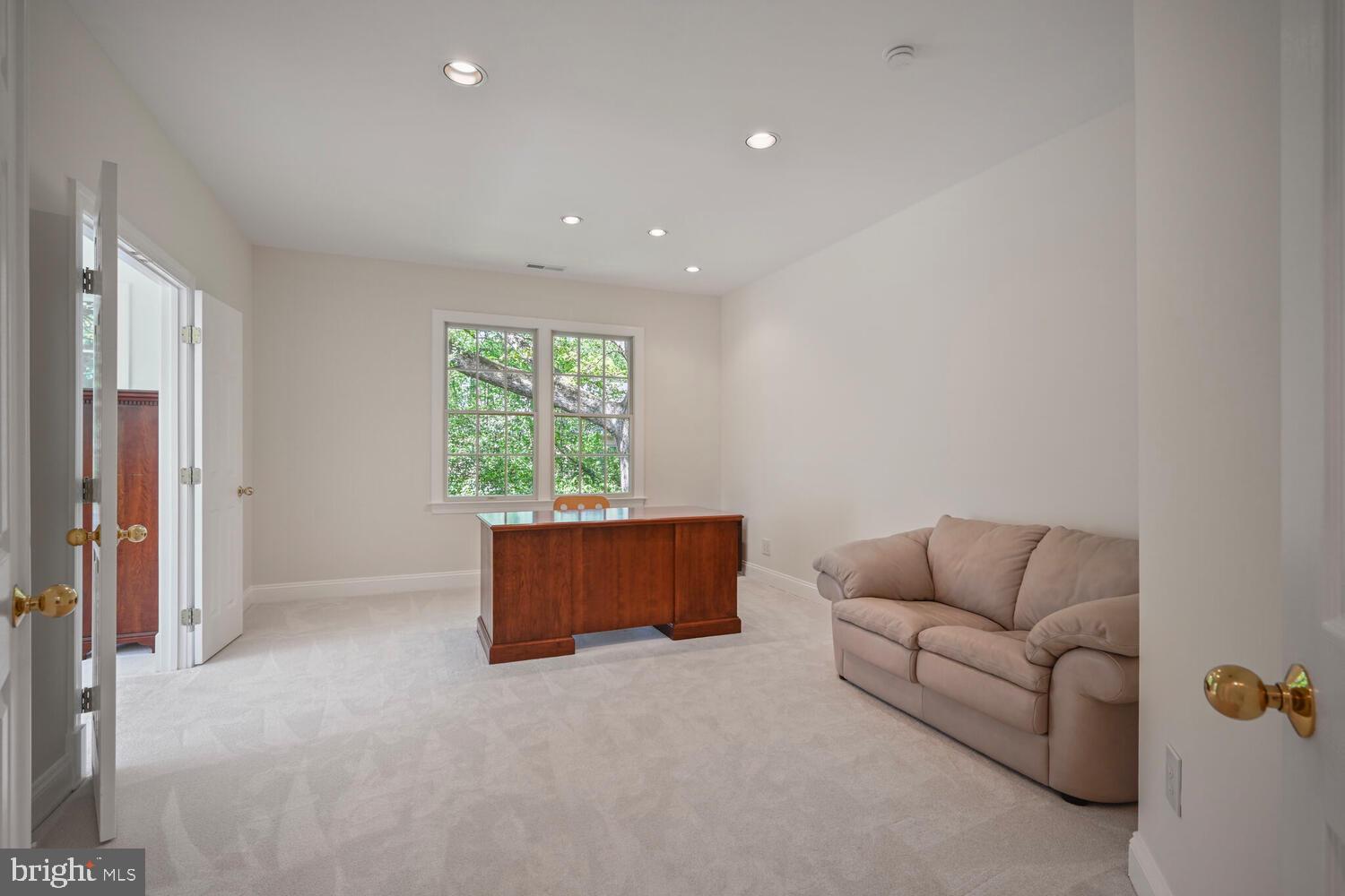 LOCUST RIDGE - Residential