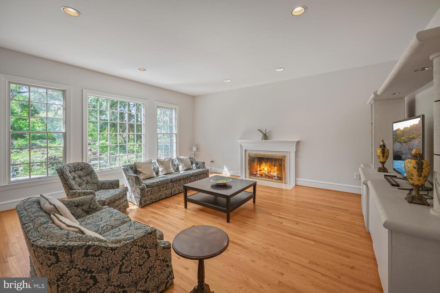 LOCUST RIDGE - Residential