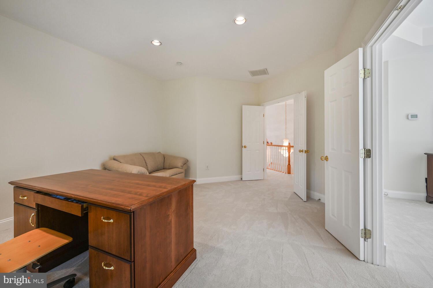 LOCUST RIDGE - Residential