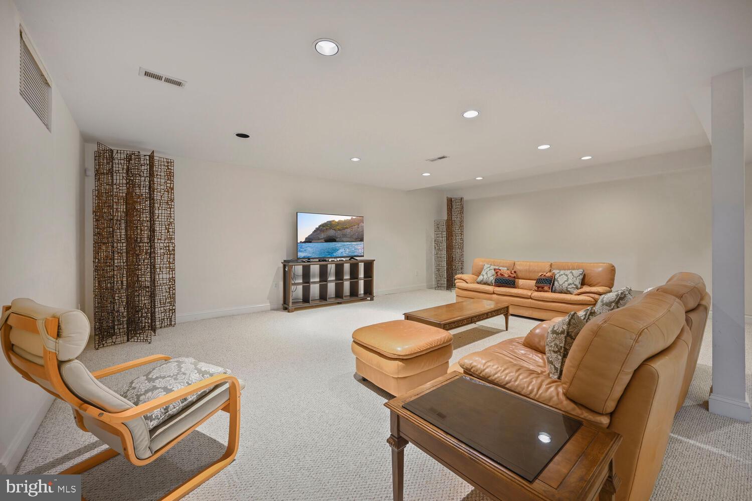 LOCUST RIDGE - Residential