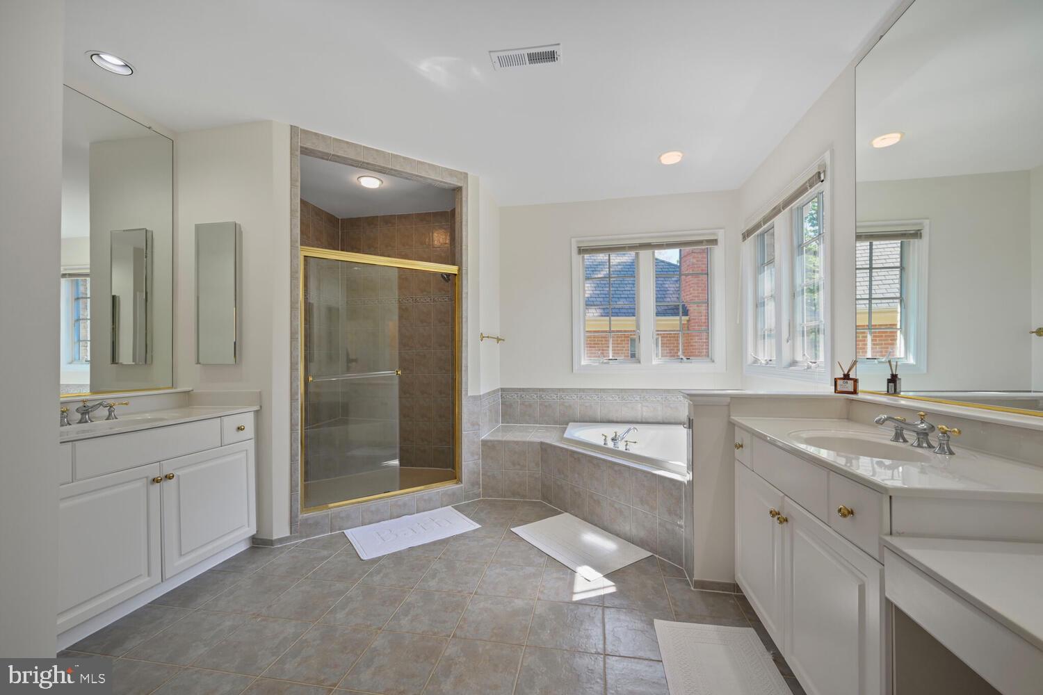 LOCUST RIDGE - Residential