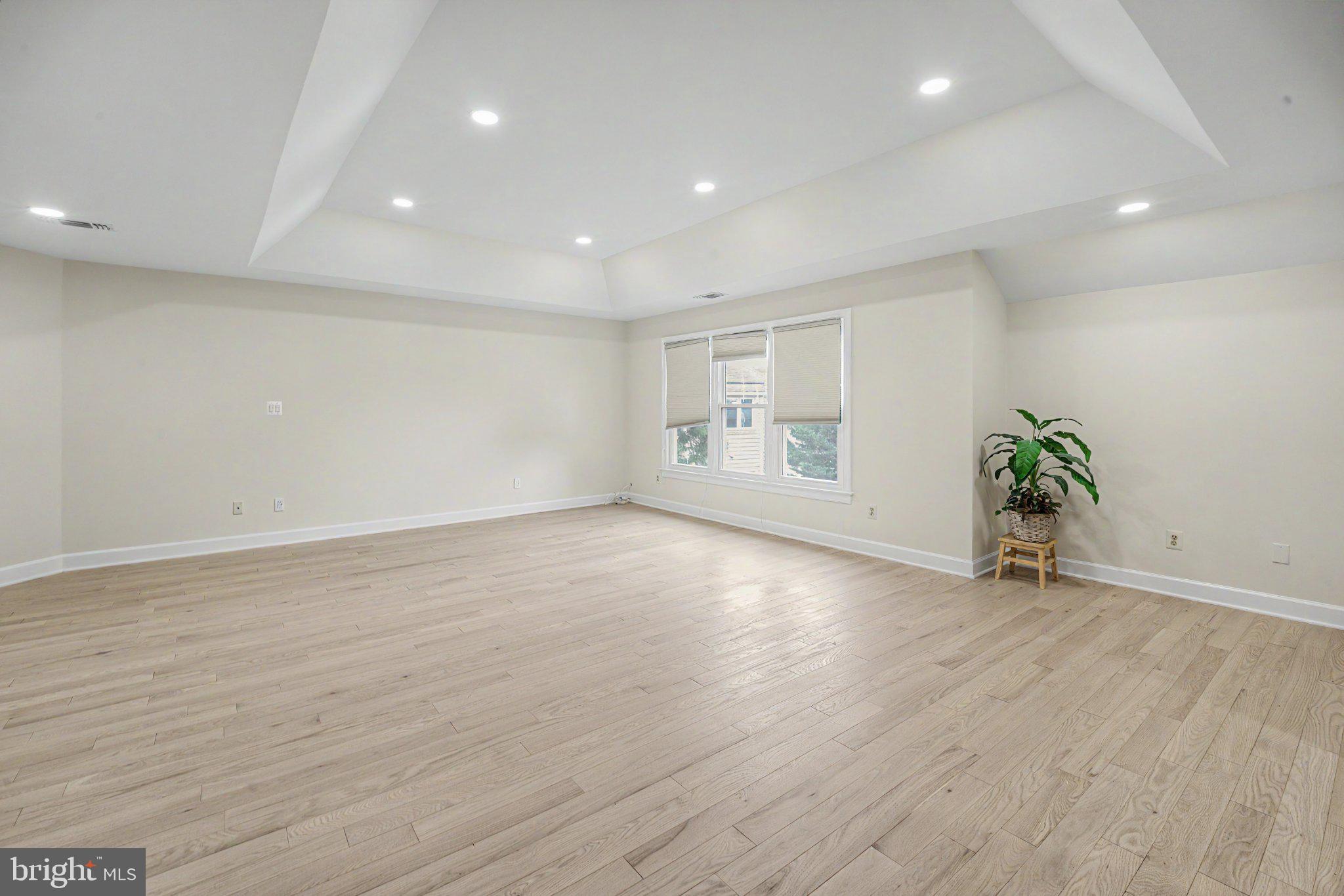 1492 BROADSTONE PLACE