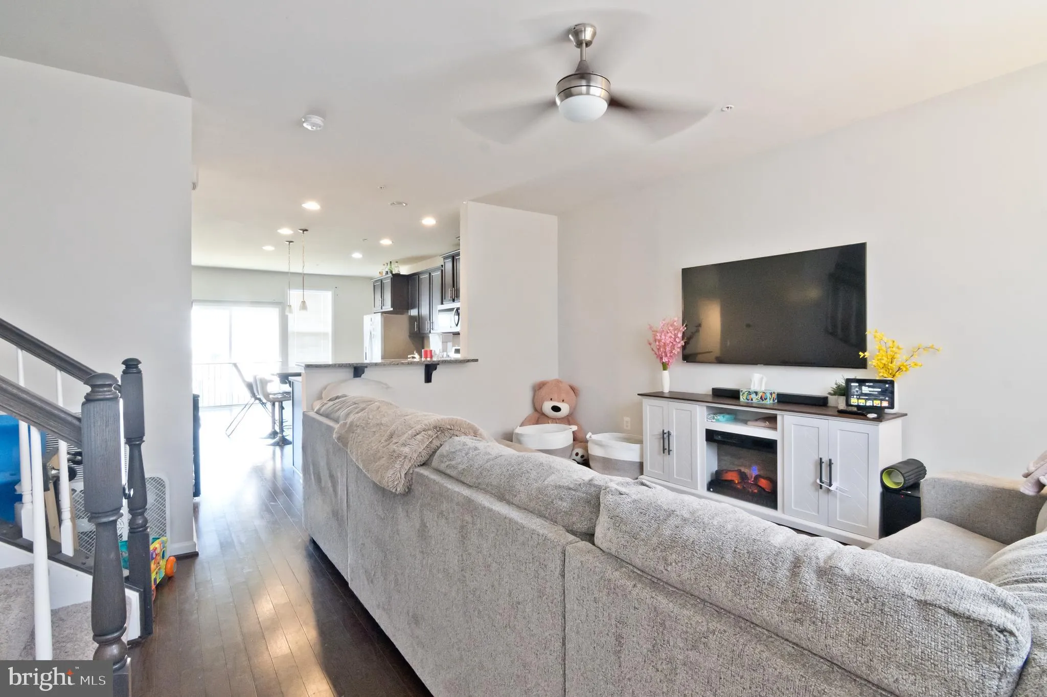 Upper Marlboro, Maryland 20772, United States, 3 Bedrooms Bedrooms, ,3 BathroomsBathrooms,Residential,Active,82048