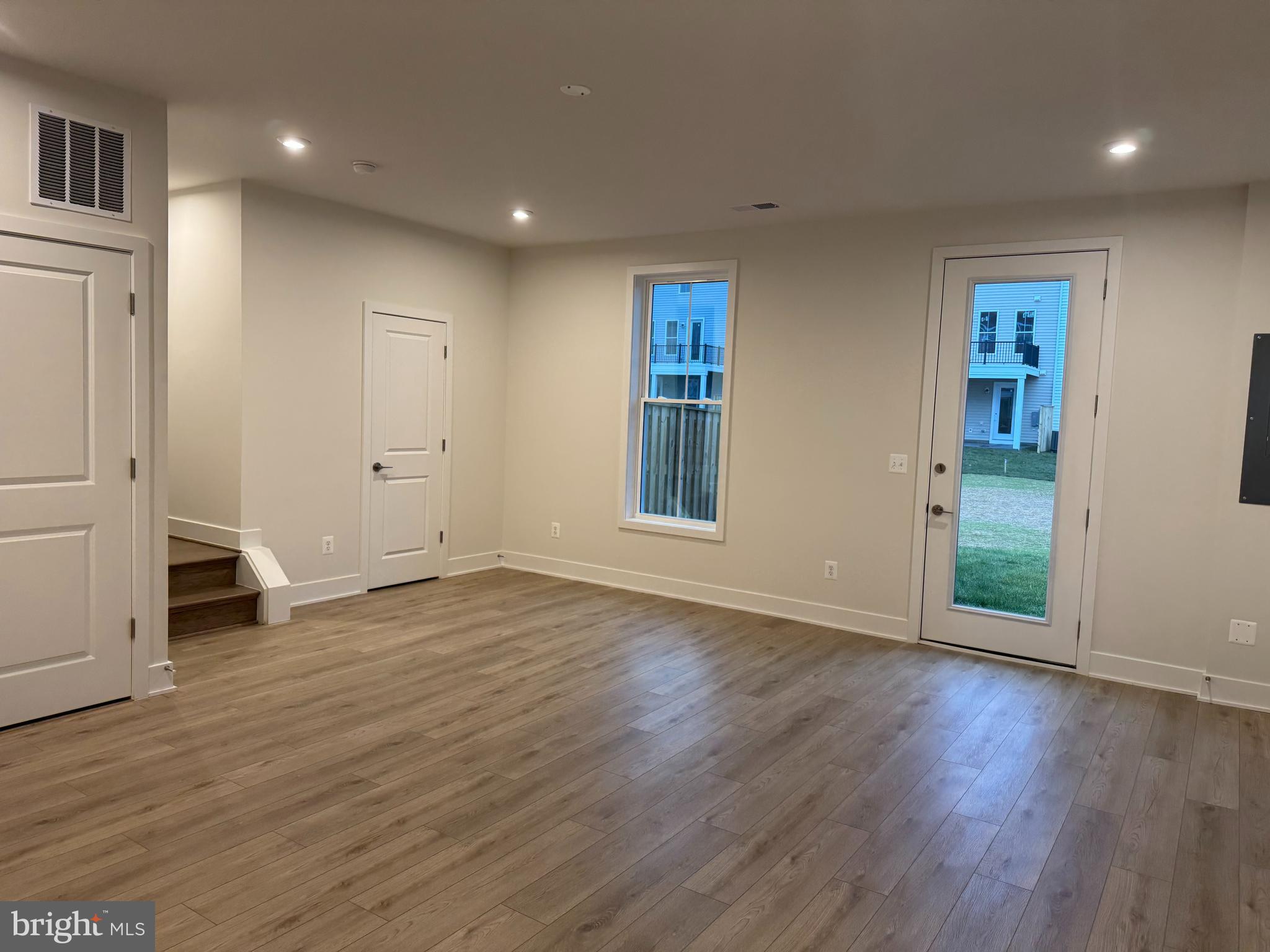 SNOWDEN BRIDGE - Residential Lease