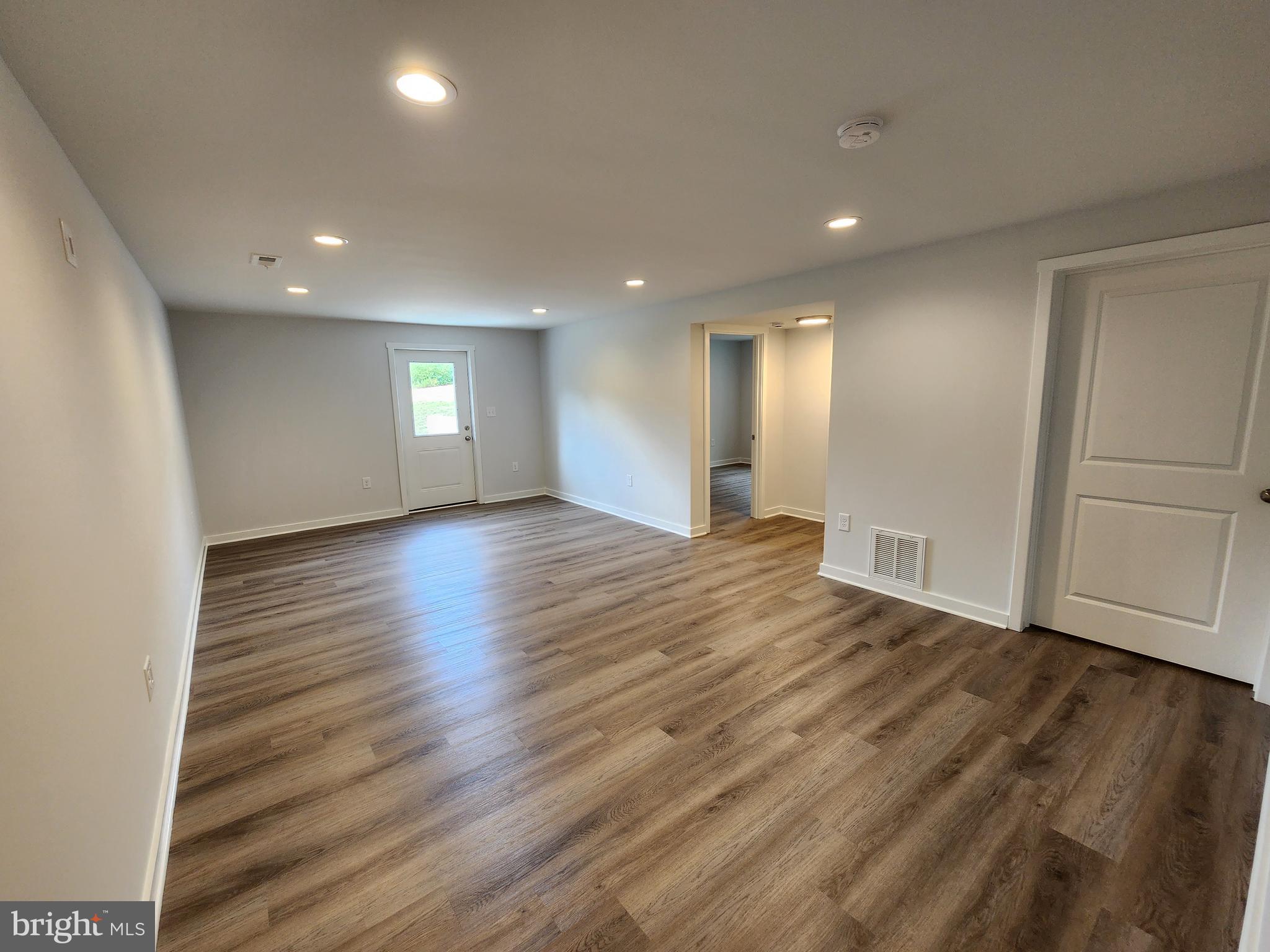 POINT VIEW ESTATES - Residential