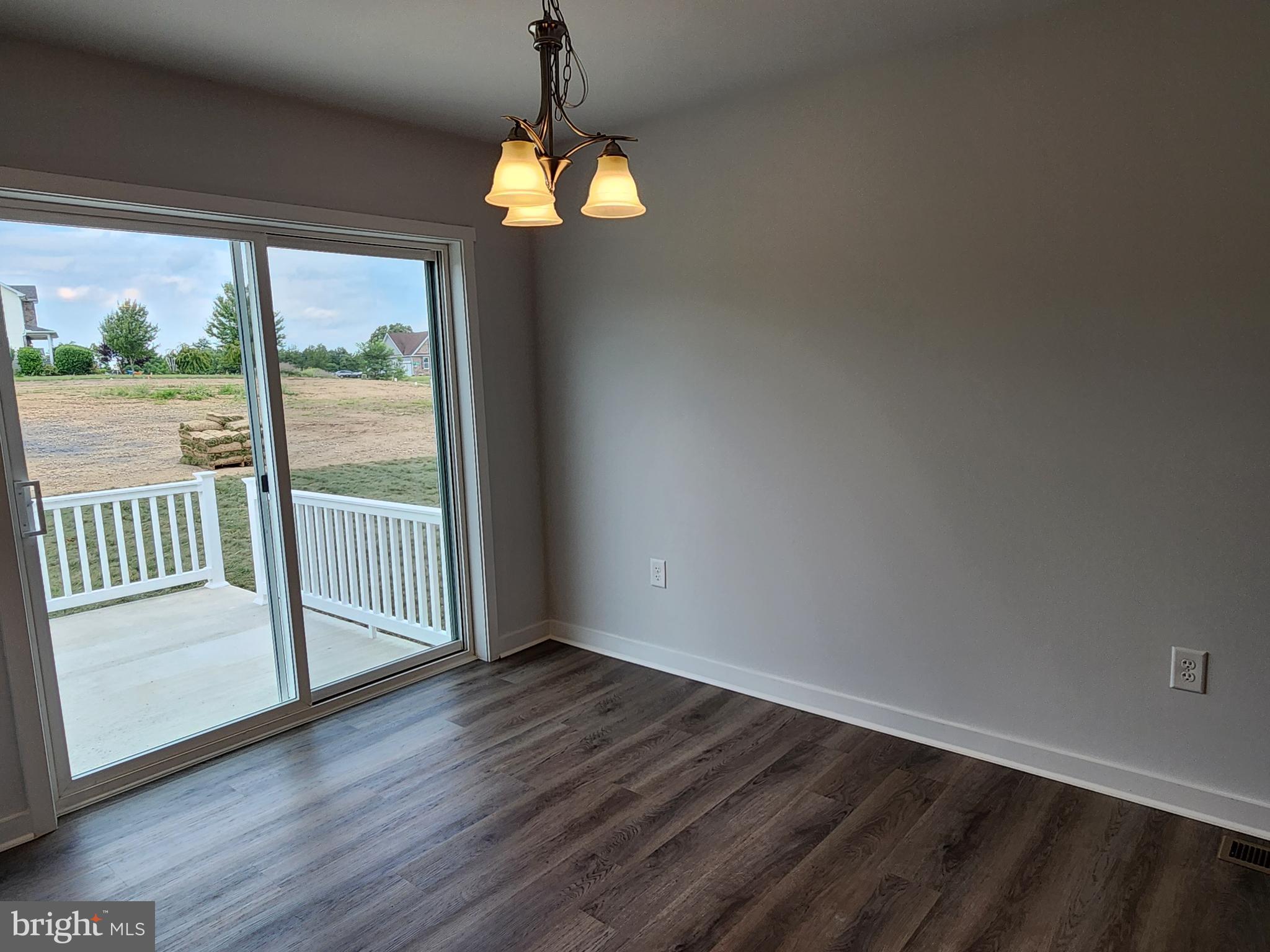 POINT VIEW ESTATES - Residential