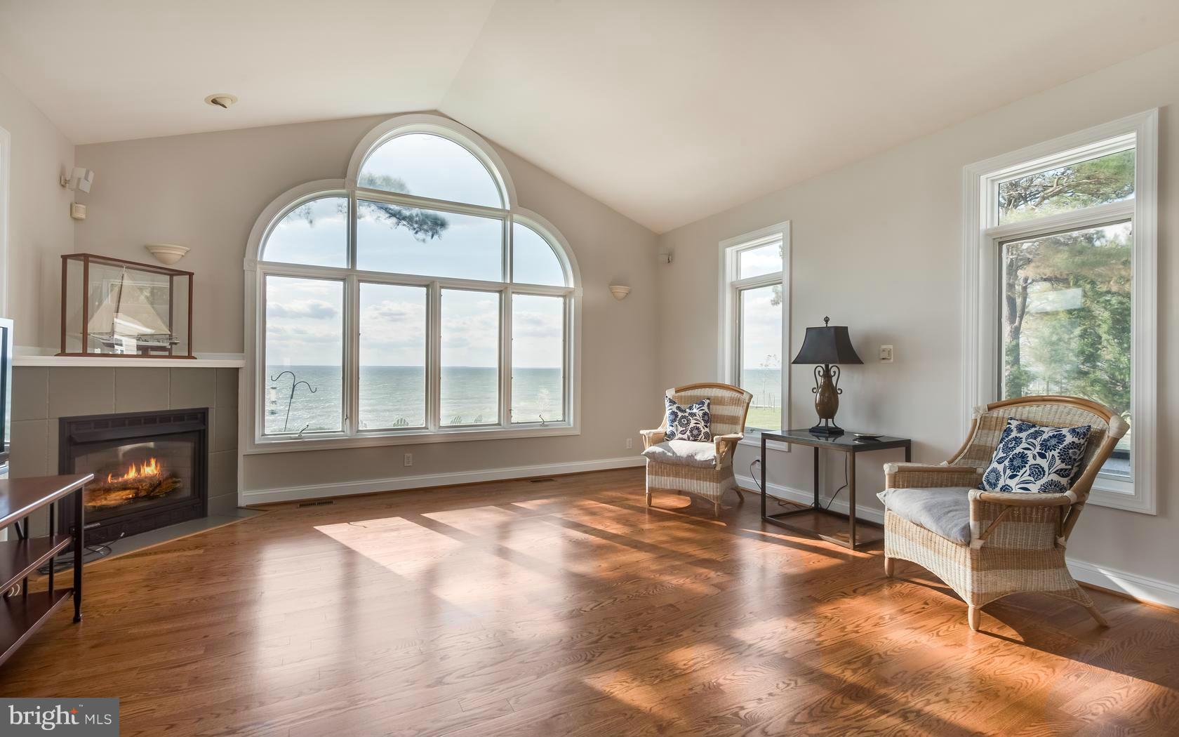 BLOODY POINT FARM - Residential