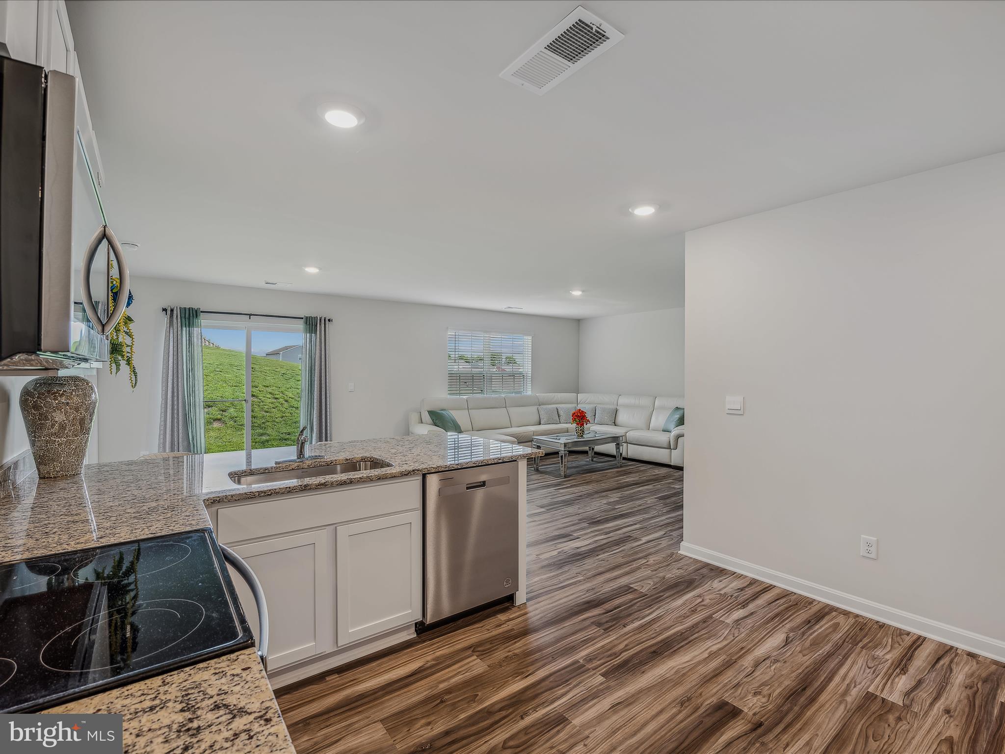 MAGNOLIA SPRINGS - Residential