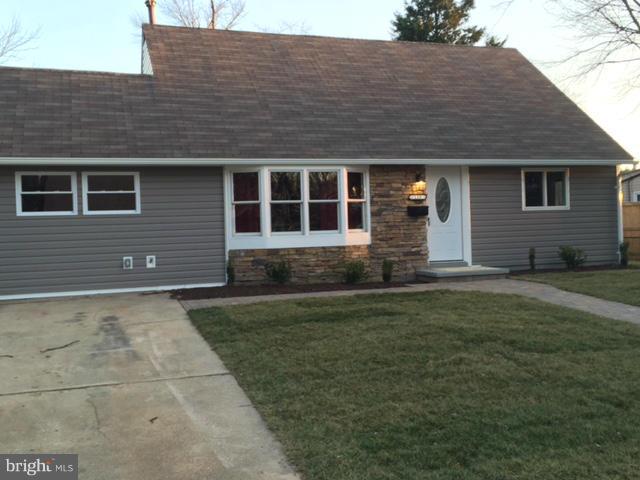 COUNTRY CLUB ESTATES - Residential