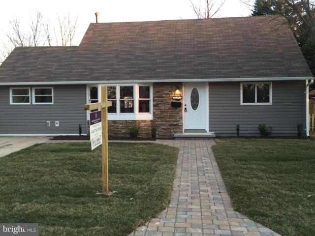 COUNTRY CLUB ESTATES - Residential