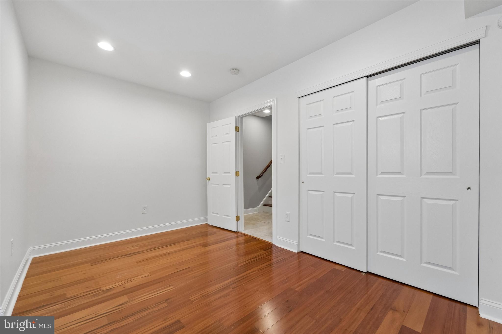 GRADUATE HOSPITAL - Residential