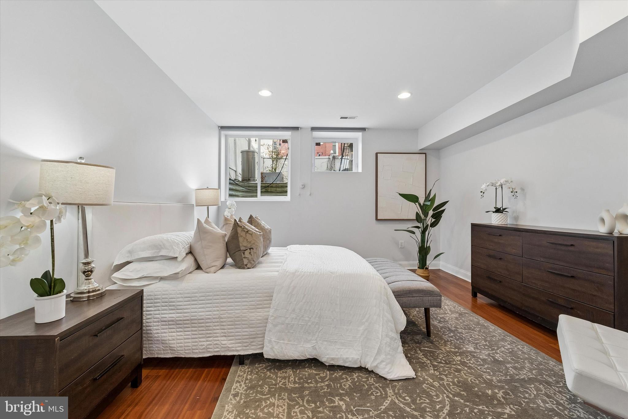 GRADUATE HOSPITAL - Residential