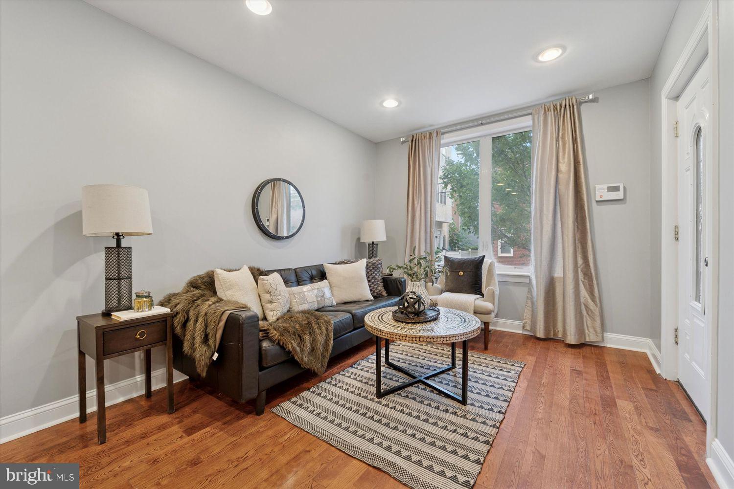 GRADUATE HOSPITAL - Residential