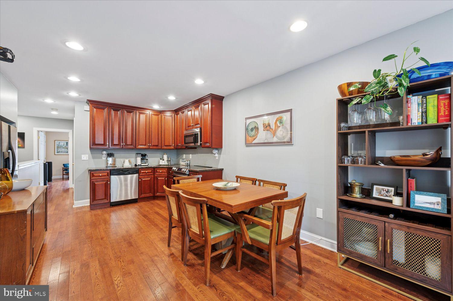 GRADUATE HOSPITAL - Residential