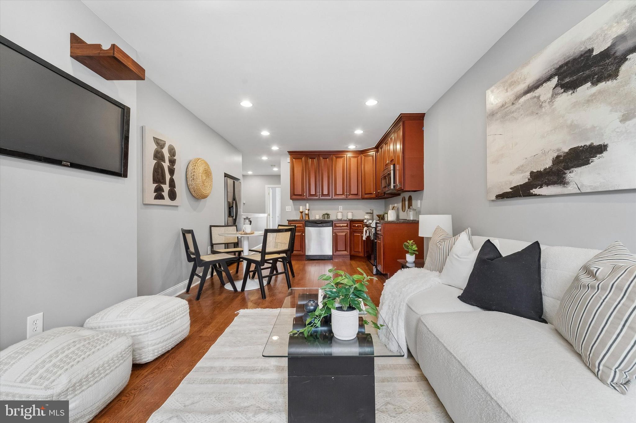 GRADUATE HOSPITAL - Residential