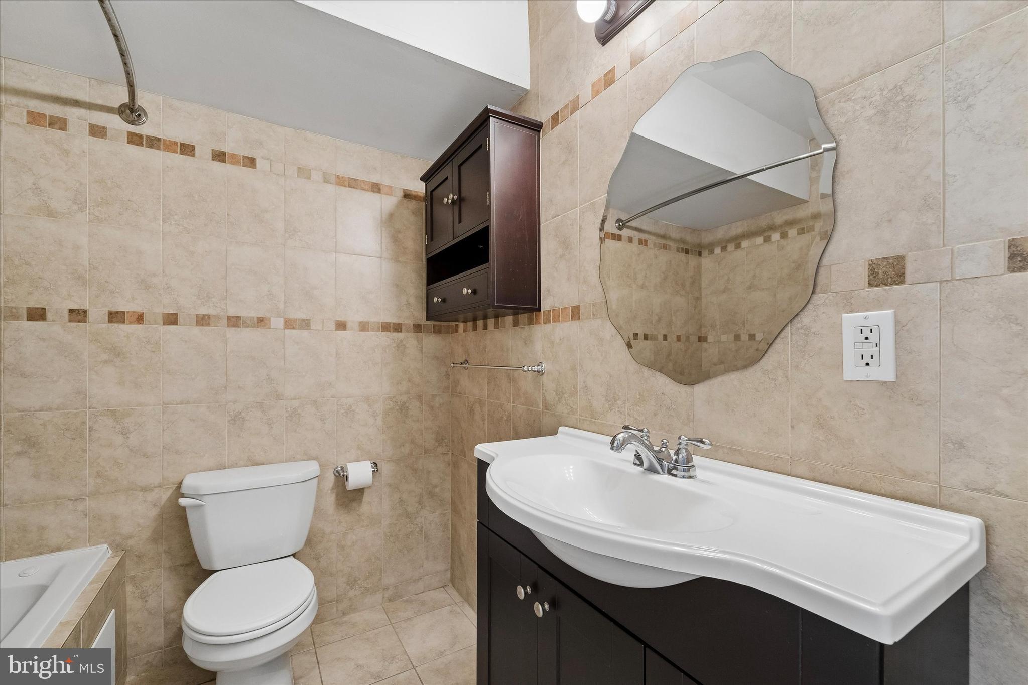 GRADUATE HOSPITAL - Residential