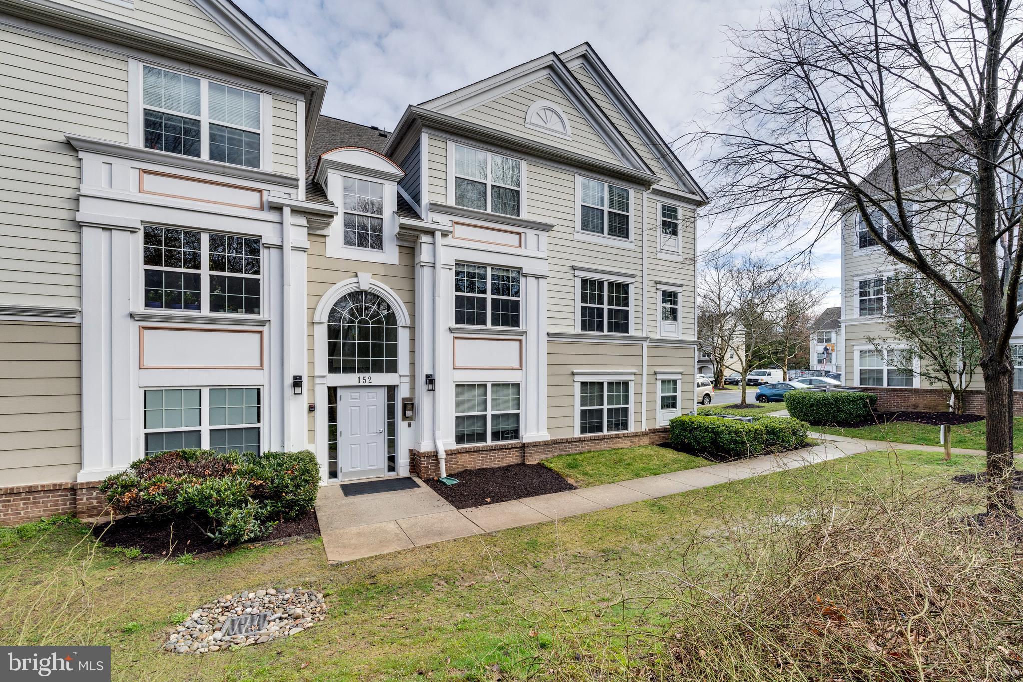 KENTLANDS RIDGE - Residential