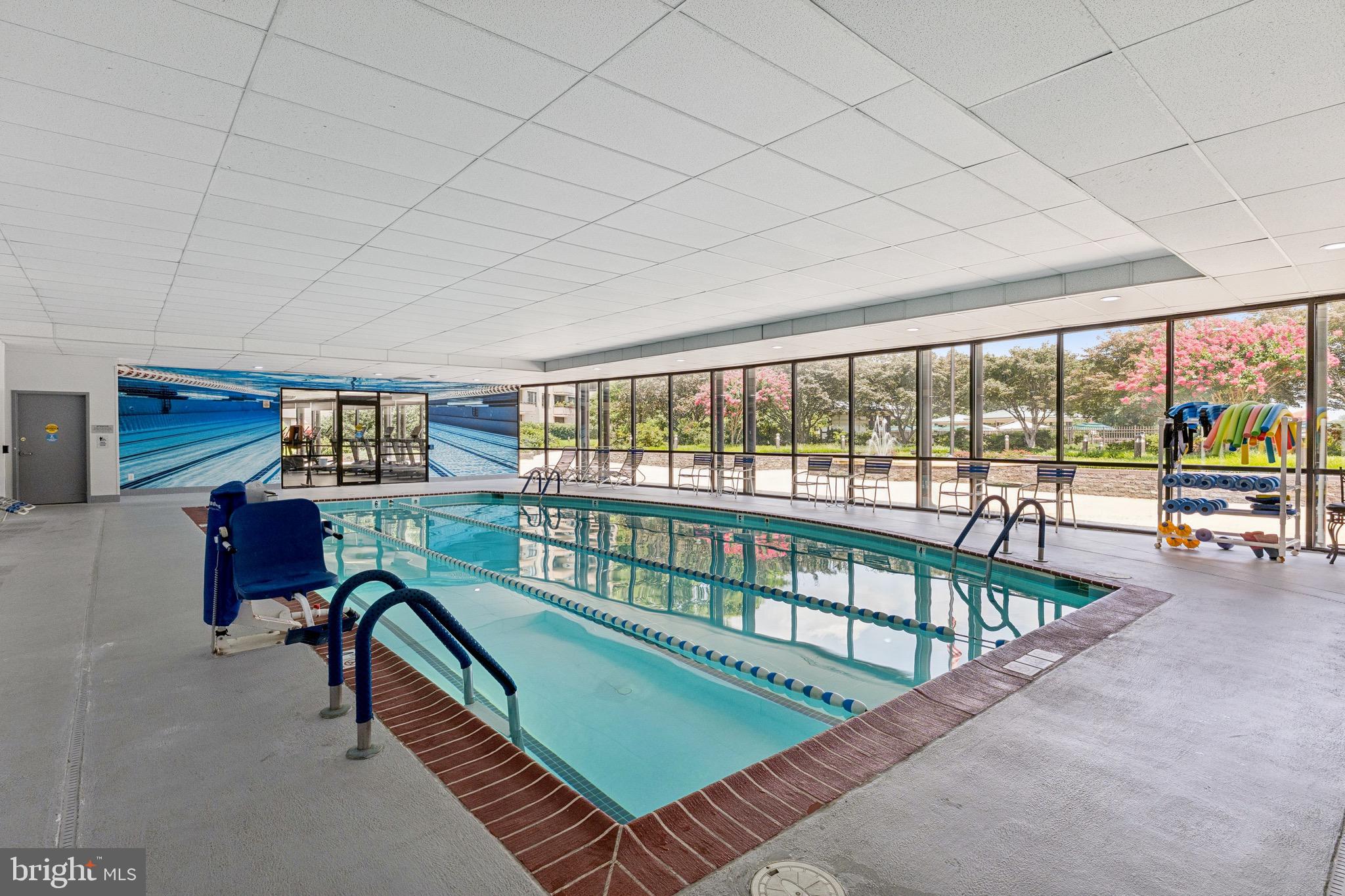 PROMENADE TOWERS - Residential