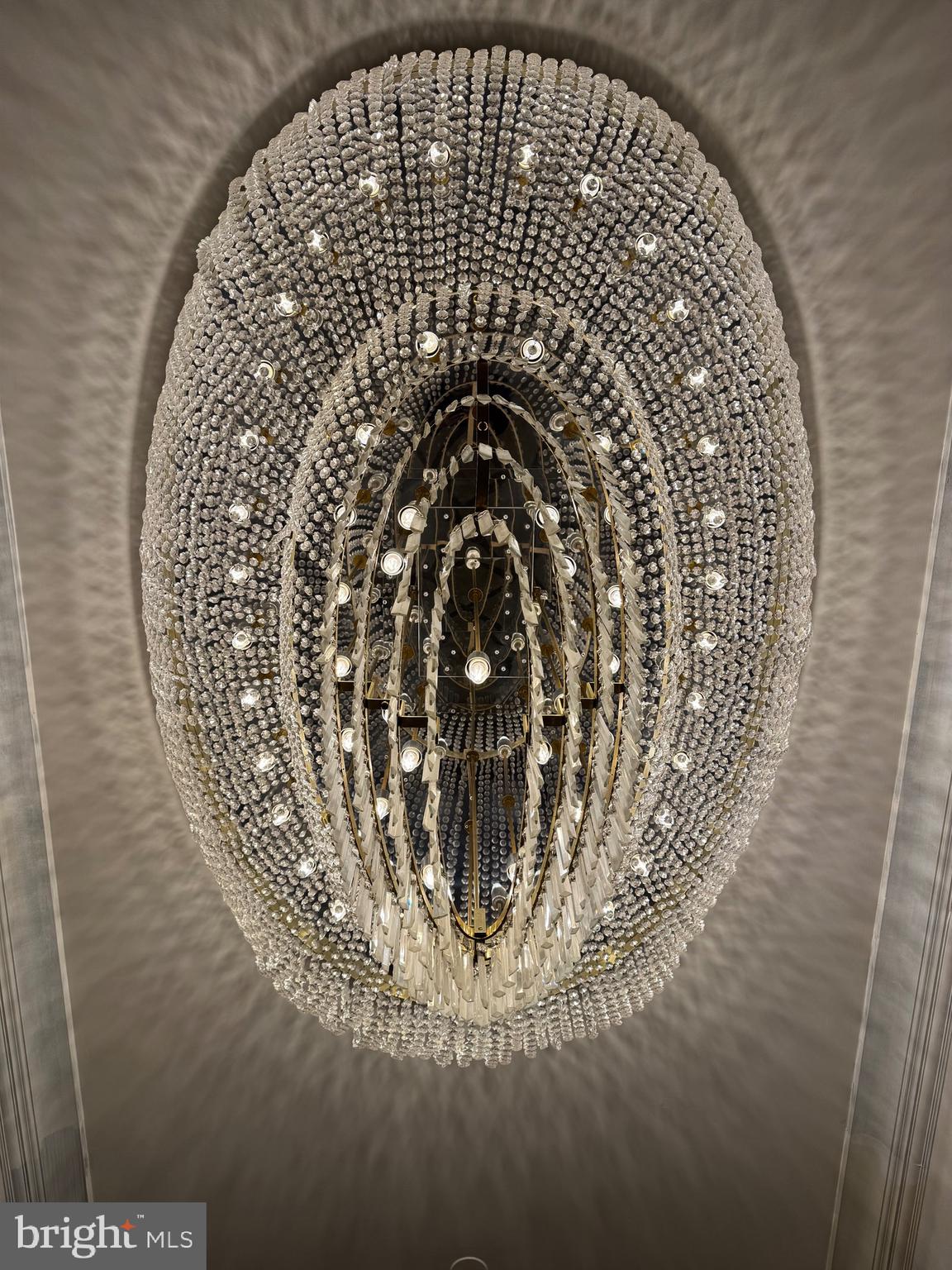 PROMENADE TOWERS - Residential