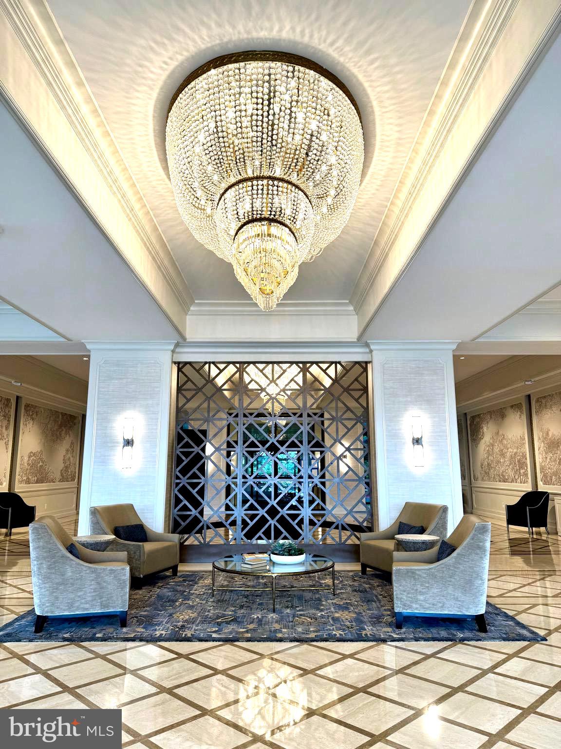 PROMENADE TOWERS - Residential