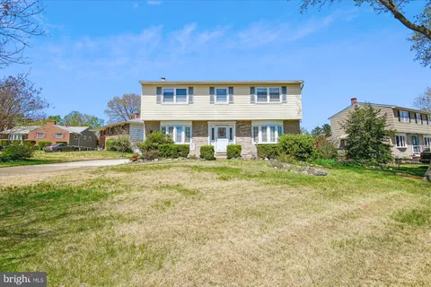 216 Royal Arms Way, Glen Burnie, MD MLS: MDAA2112212