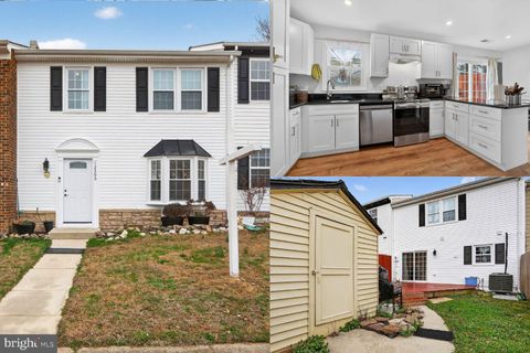Photo of 12306 Woodlawn Court, WOODBRIDGE, VA 22192 (MLS # VAPW2114328)