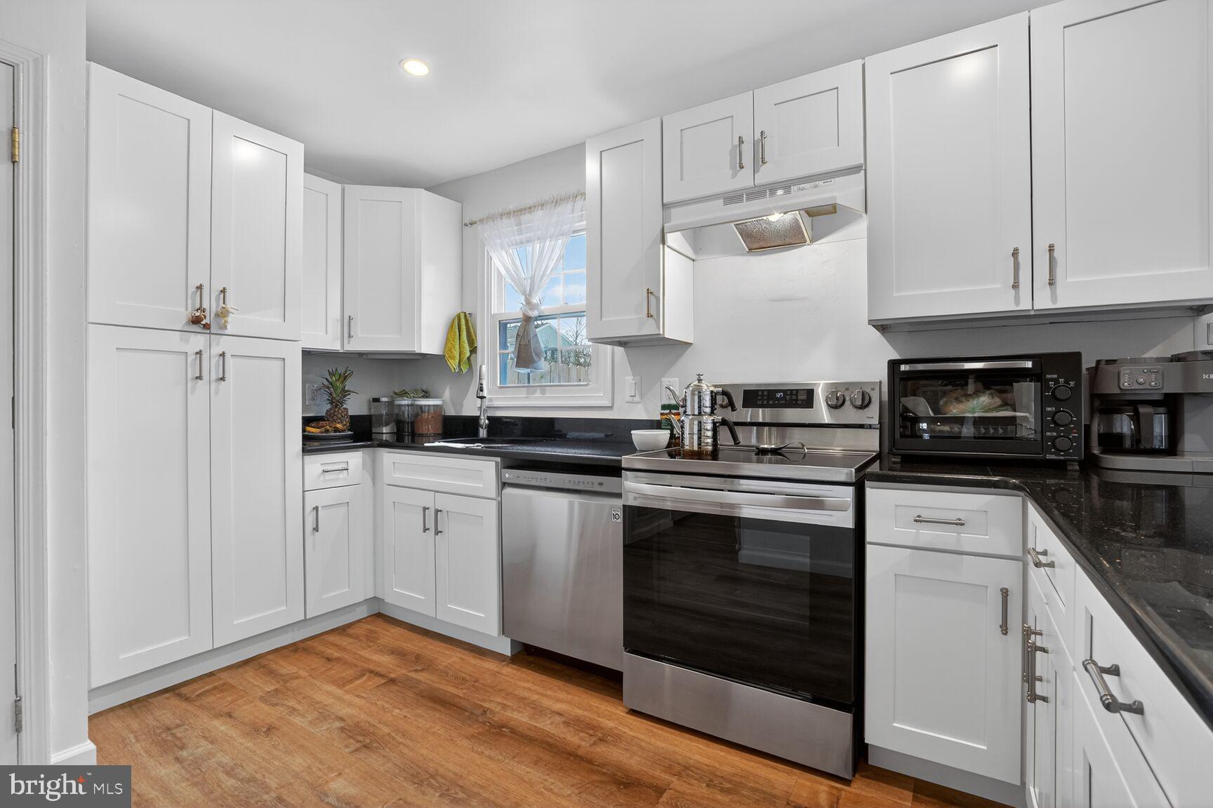 12306 WOODLAWN COURT