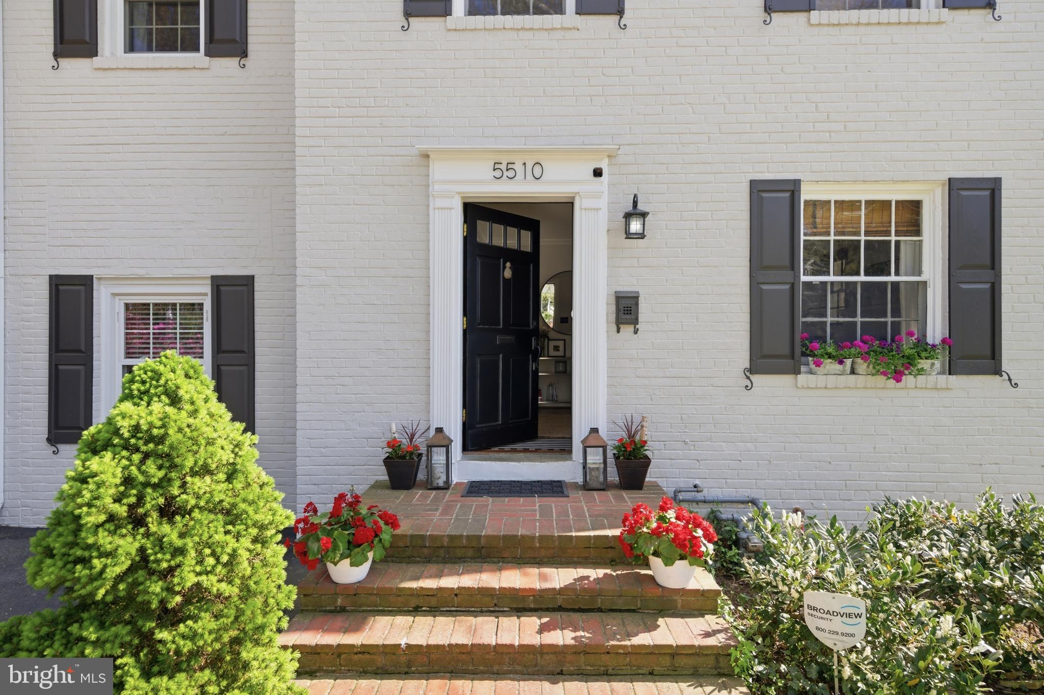 5510 ROOSEVELT STREET