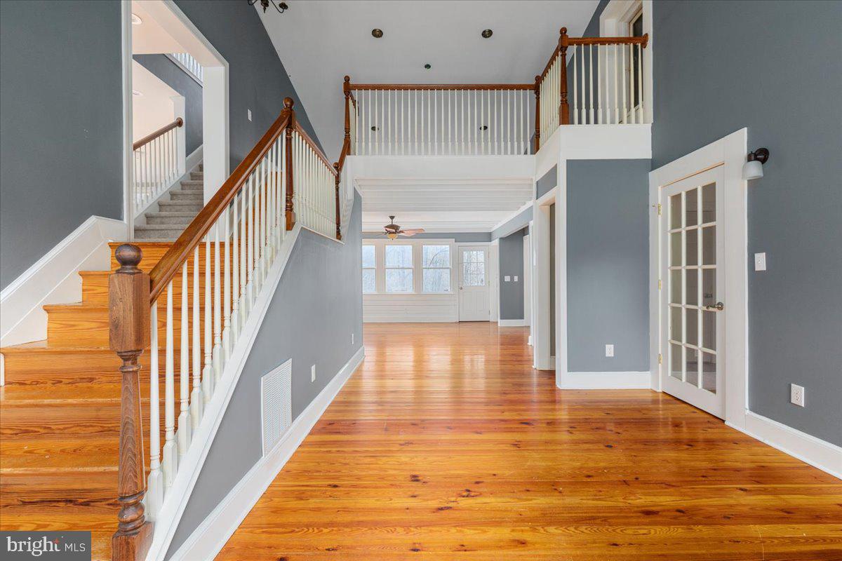 2114 E LEE HIGHWAY
