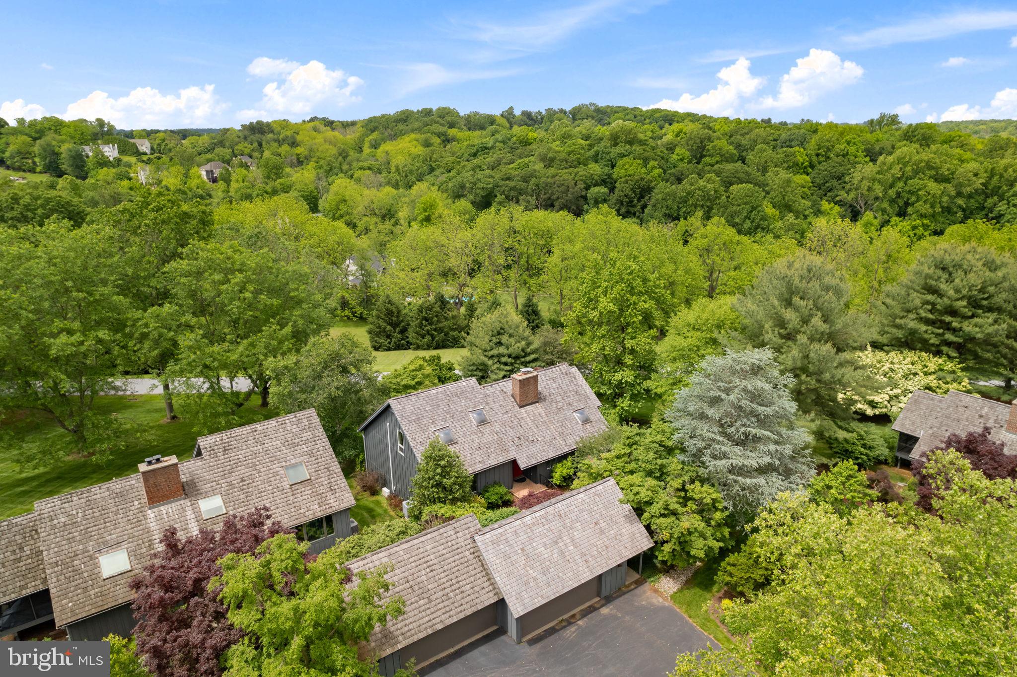 35 SOUTHRIDGE DRIVE