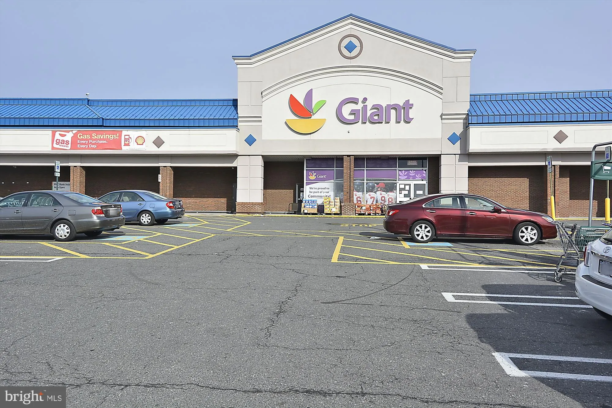 Springfield, Virginia 22152, United States, 4 Bedrooms Bedrooms, ,4 BathroomsBathrooms,Residential,Pending,151635