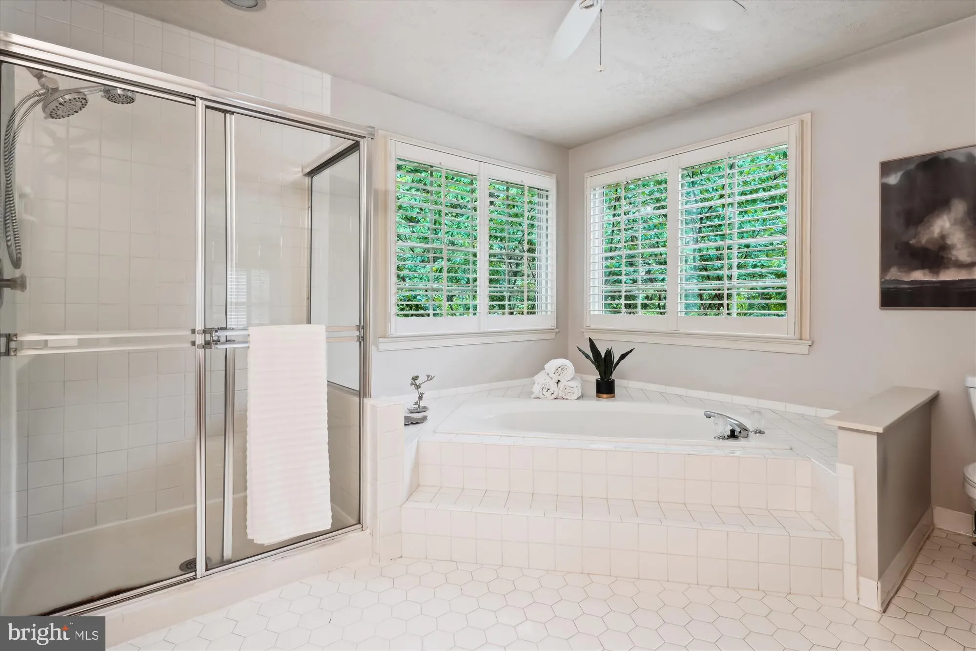 Springfield, Virginia 22152, United States, 4 Bedrooms Bedrooms, ,4 BathroomsBathrooms,Residential,Pending,151635