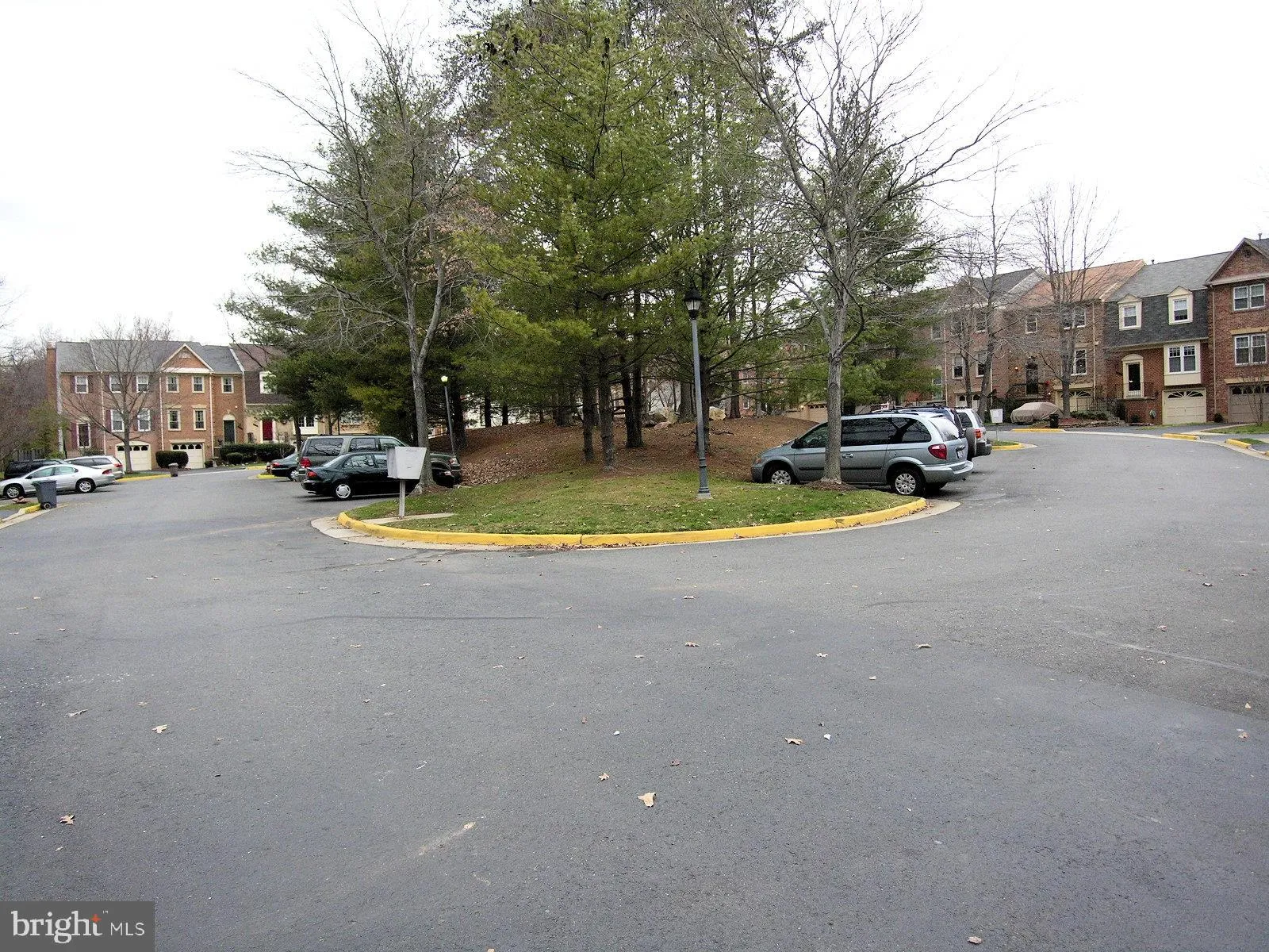 Springfield, Virginia 22152, United States, 4 Bedrooms Bedrooms, ,4 BathroomsBathrooms,Residential,Pending,151635