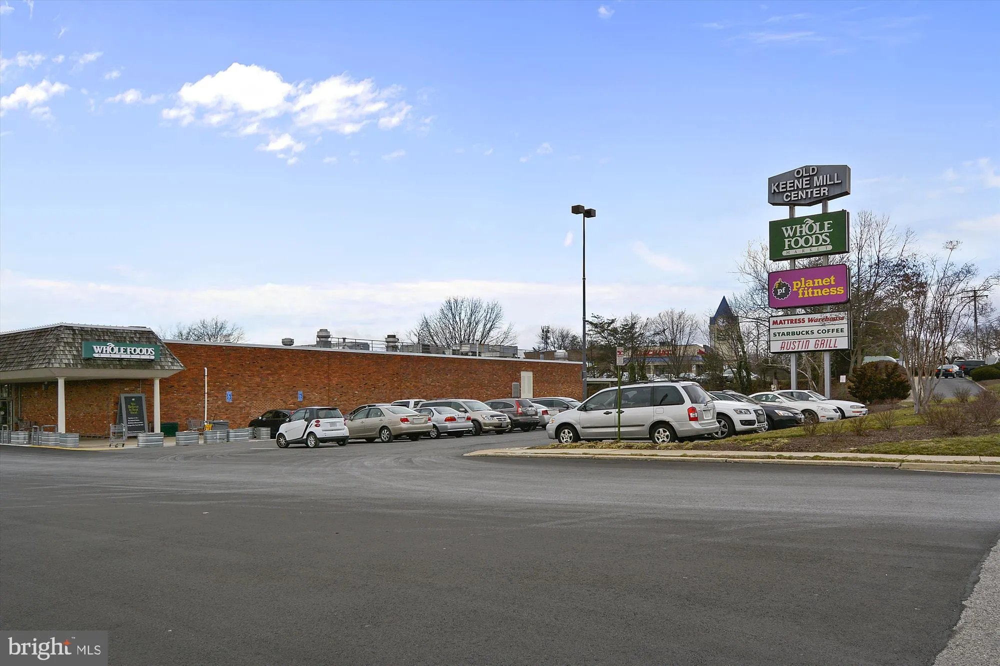 Springfield, Virginia 22152, United States, 4 Bedrooms Bedrooms, ,4 BathroomsBathrooms,Residential,Pending,151635