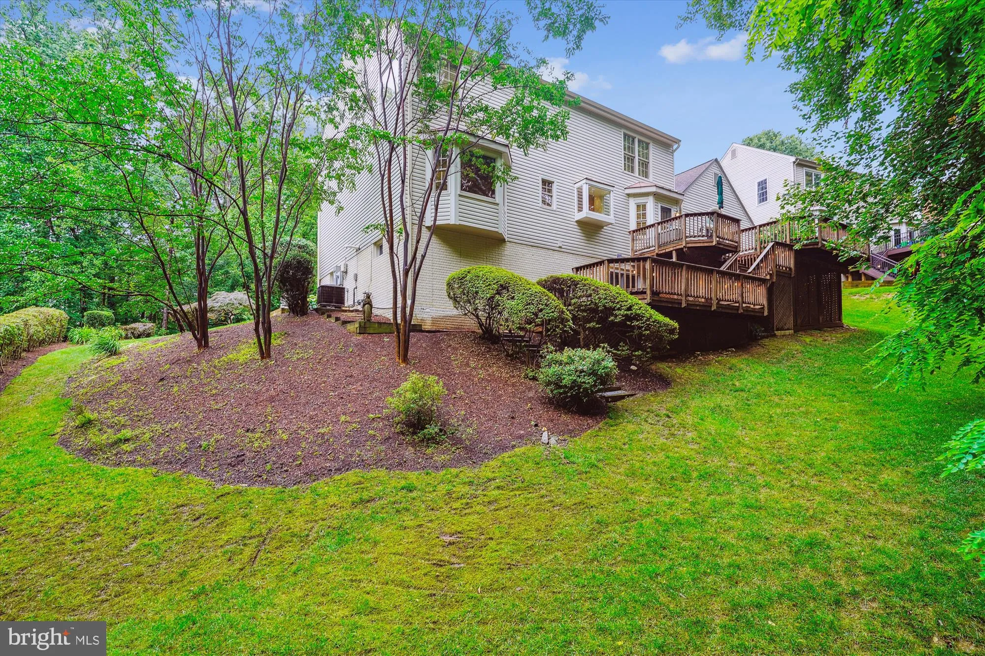 Springfield, Virginia 22152, United States, 4 Bedrooms Bedrooms, ,4 BathroomsBathrooms,Residential,Pending,151635