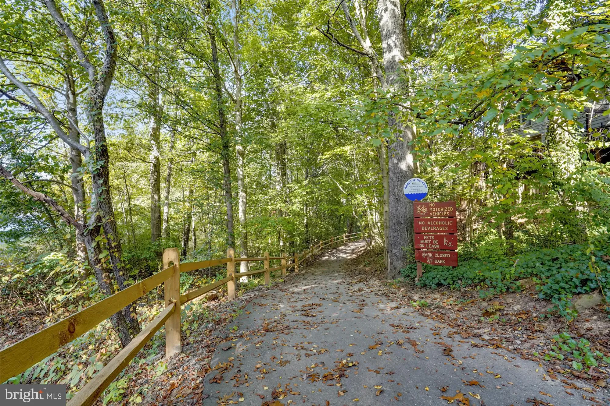 Springfield, Virginia 22152, United States, 4 Bedrooms Bedrooms, ,4 BathroomsBathrooms,Residential,Pending,151635