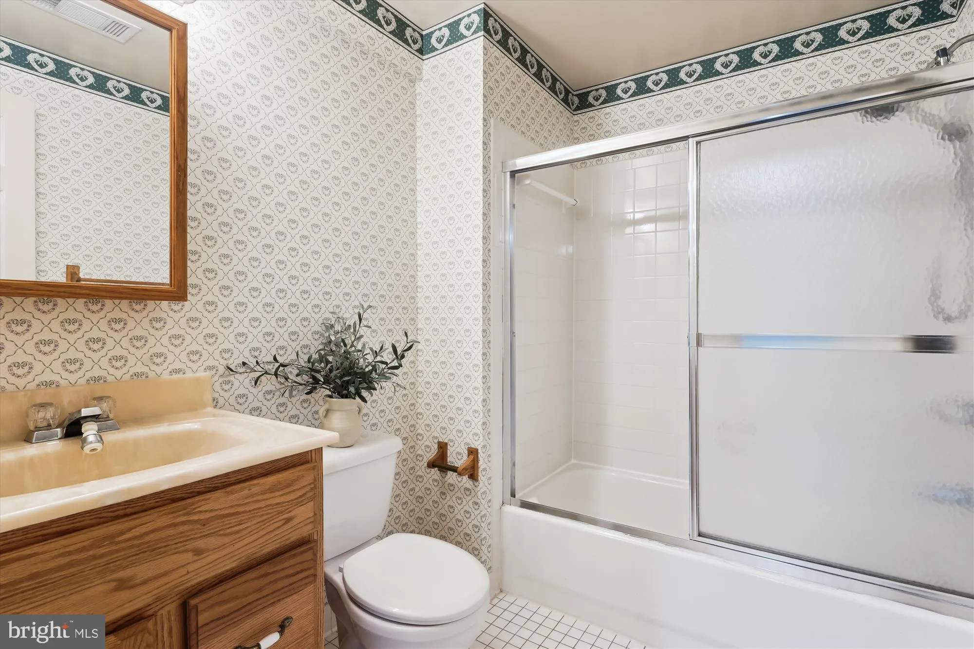 Springfield, Virginia 22152, United States, 4 Bedrooms Bedrooms, ,4 BathroomsBathrooms,Residential,Pending,151635