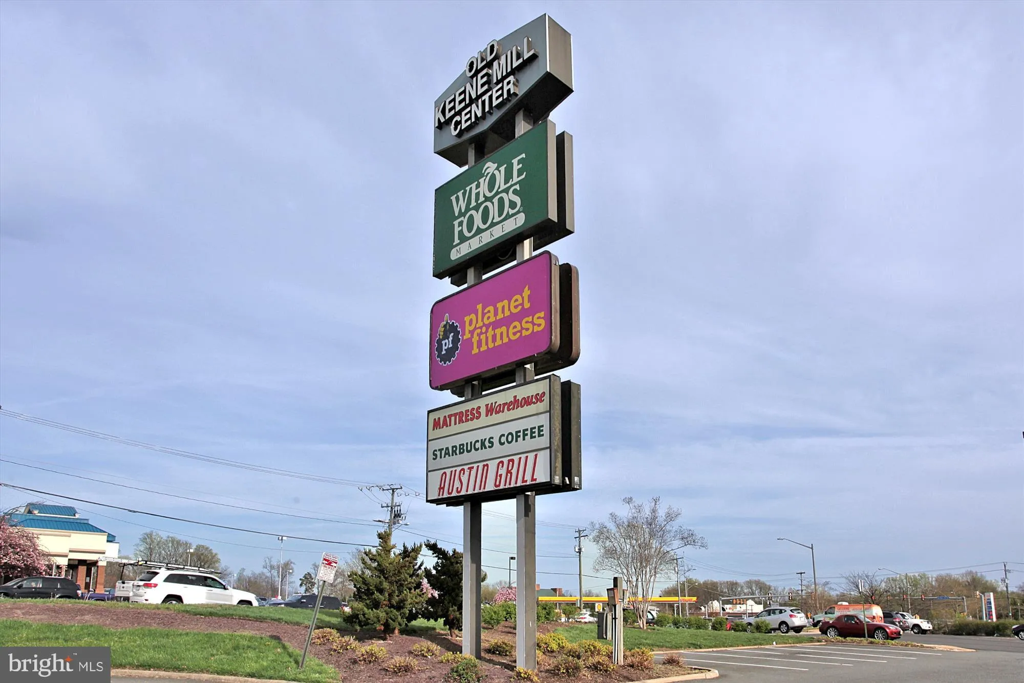 Springfield, Virginia 22152, United States, 4 Bedrooms Bedrooms, ,4 BathroomsBathrooms,Residential,Pending,151635