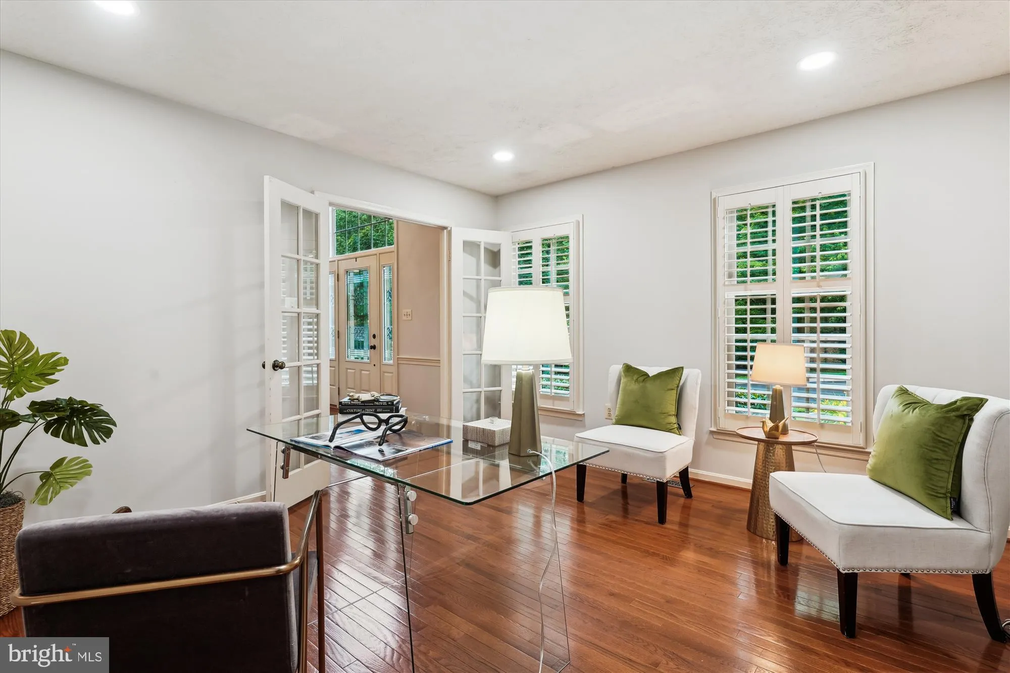 Springfield, Virginia 22152, United States, 4 Bedrooms Bedrooms, ,4 BathroomsBathrooms,Residential,Pending,151635