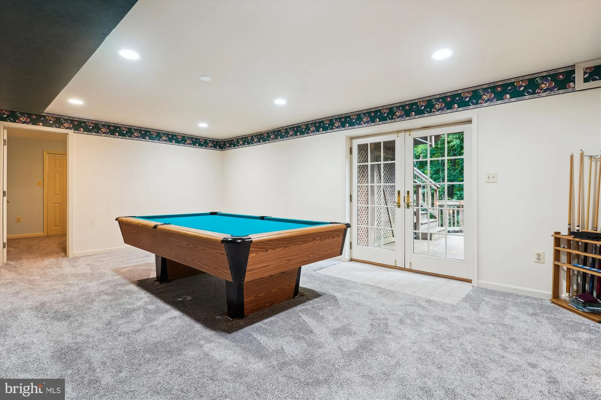 Springfield, Virginia 22152, United States, 4 Bedrooms Bedrooms, ,4 BathroomsBathrooms,Residential,Pending,151635