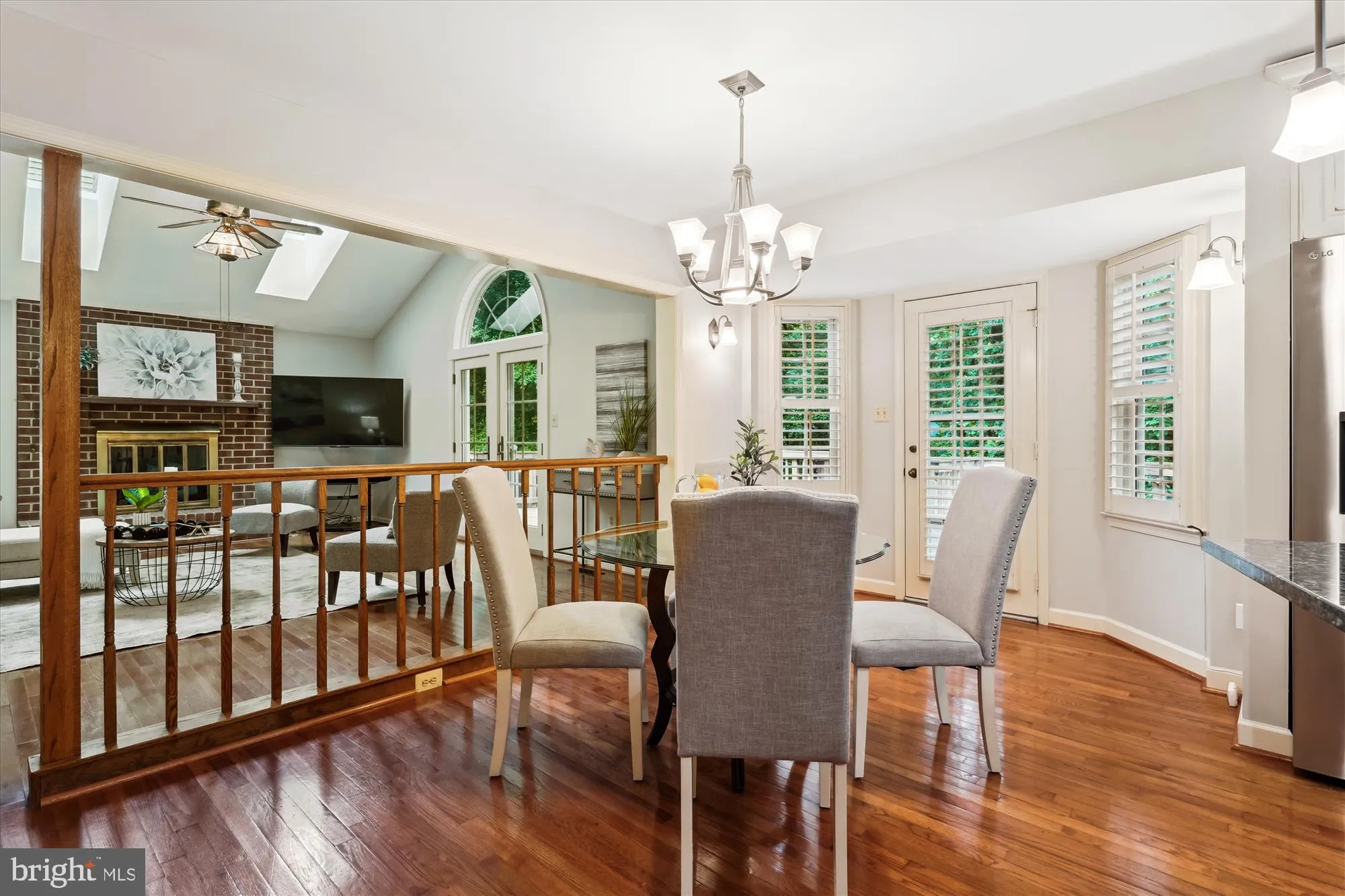 Springfield, Virginia 22152, United States, 4 Bedrooms Bedrooms, ,4 BathroomsBathrooms,Residential,Pending,151635