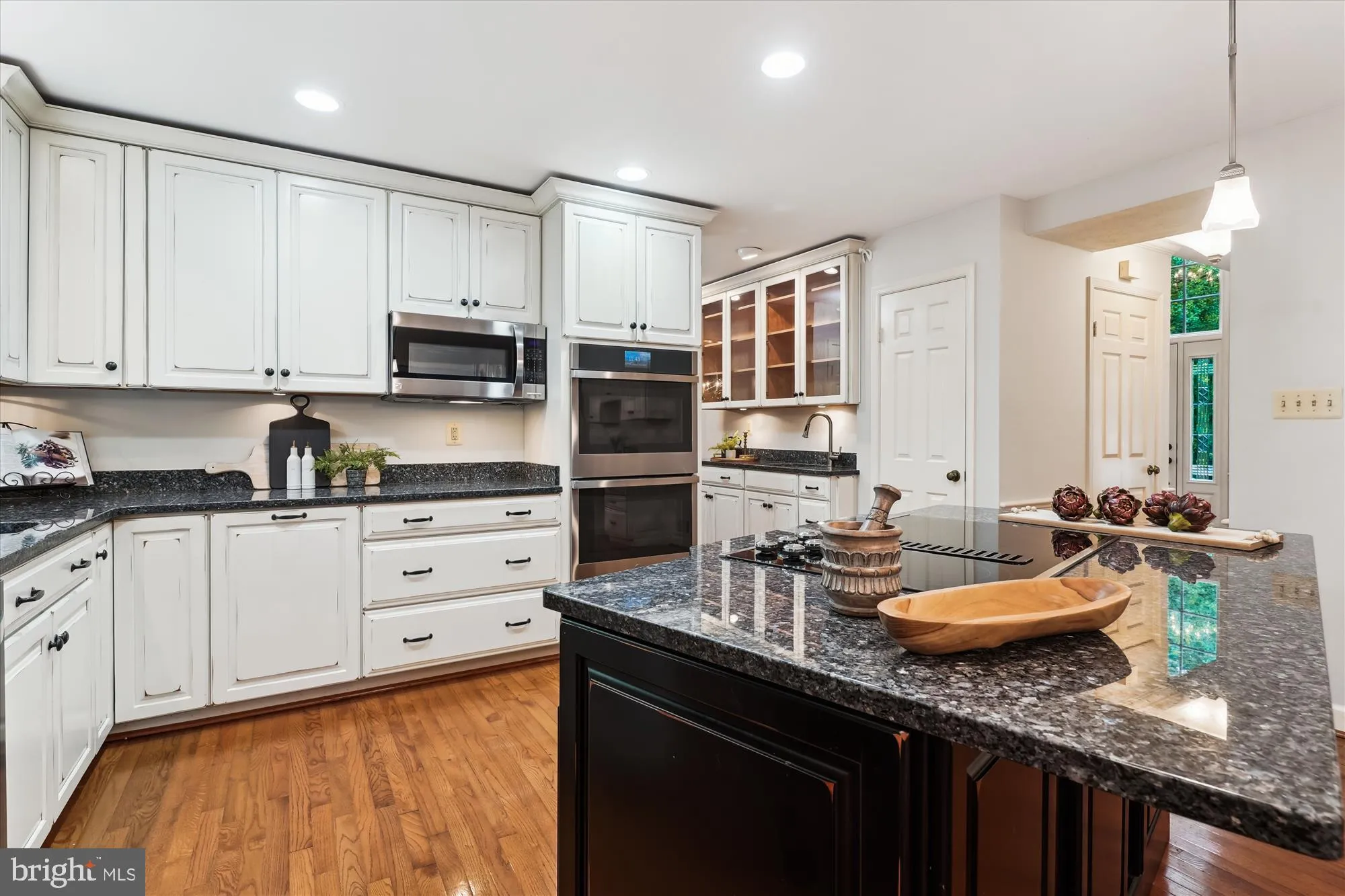 Springfield, Virginia 22152, United States, 4 Bedrooms Bedrooms, ,4 BathroomsBathrooms,Residential,Pending,151635