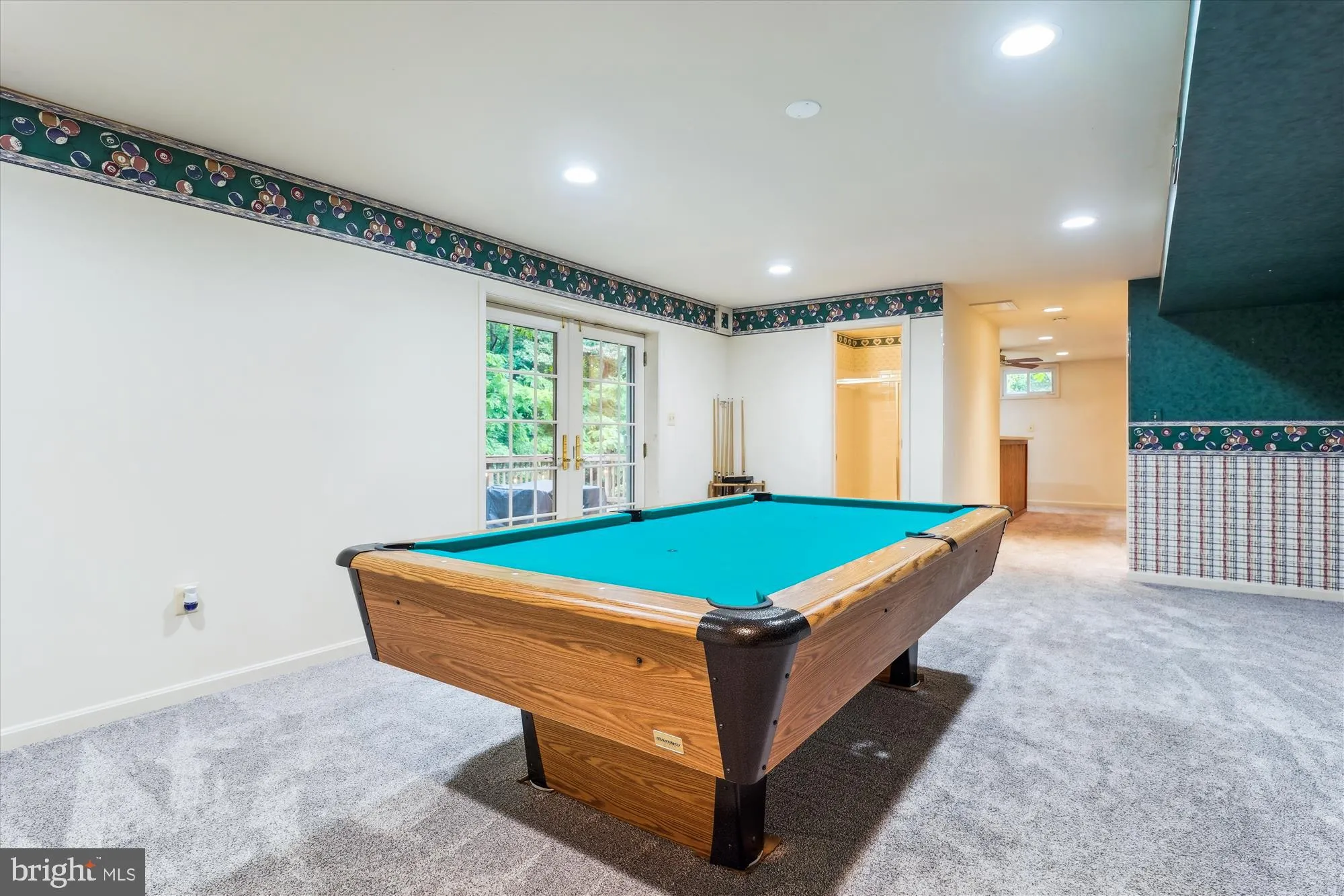 Springfield, Virginia 22152, United States, 4 Bedrooms Bedrooms, ,4 BathroomsBathrooms,Residential,Pending,151635