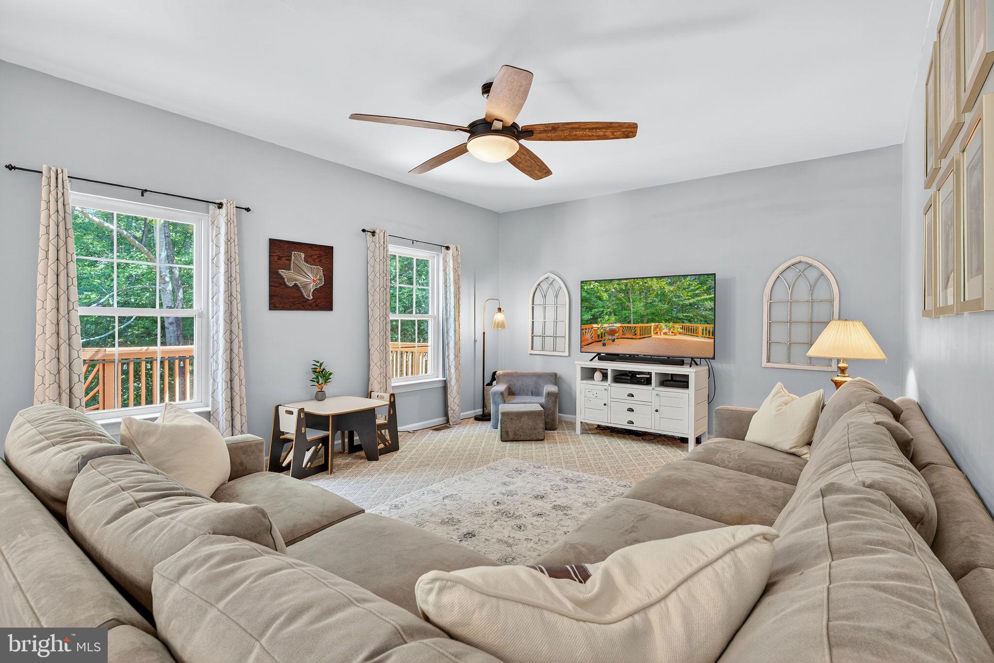 MILLS POND - Residential