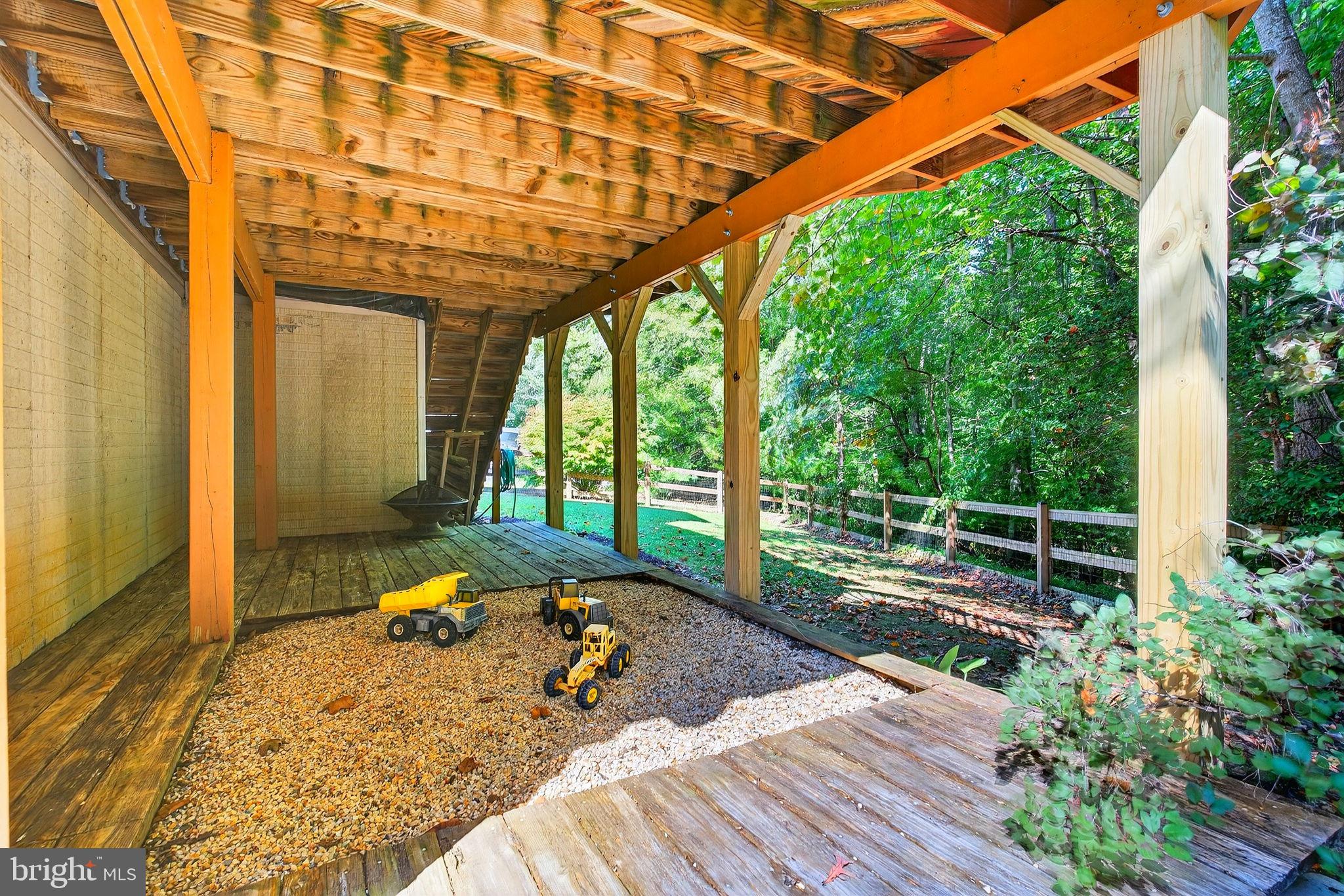 MILLS POND - Residential