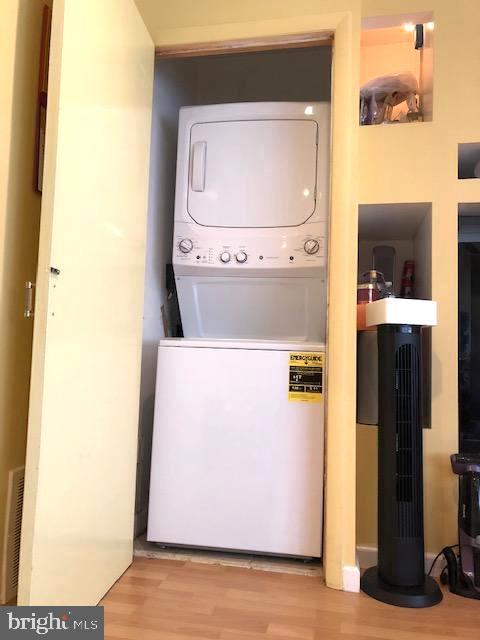 FAIRFAX HERITAGE - Residential