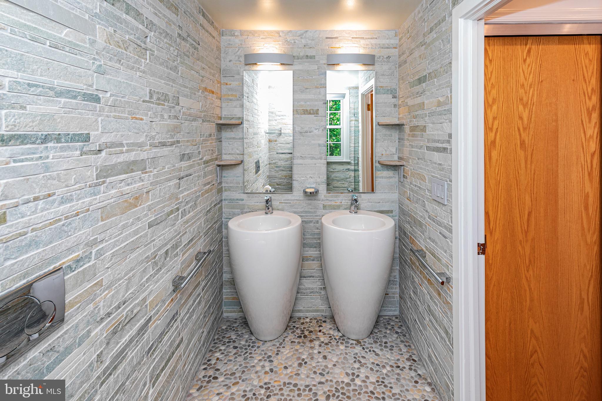 COLDSTREAM - Residential