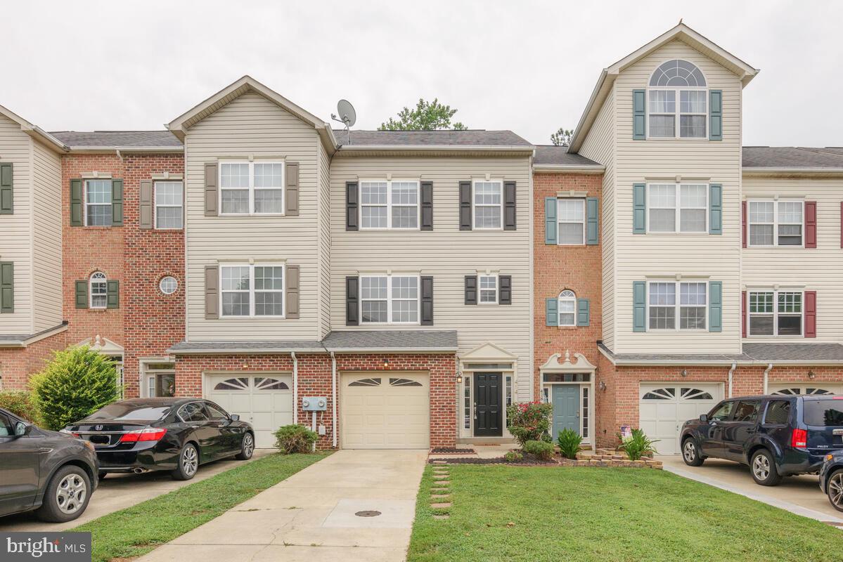 CHAPLINE PLACE - Residential