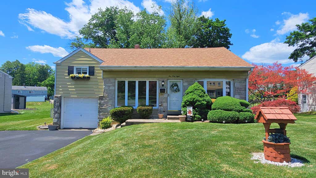 Photo of 168 Colonial Drive, WARMINSTER, PA 18974 (MLS # PABU2122928)